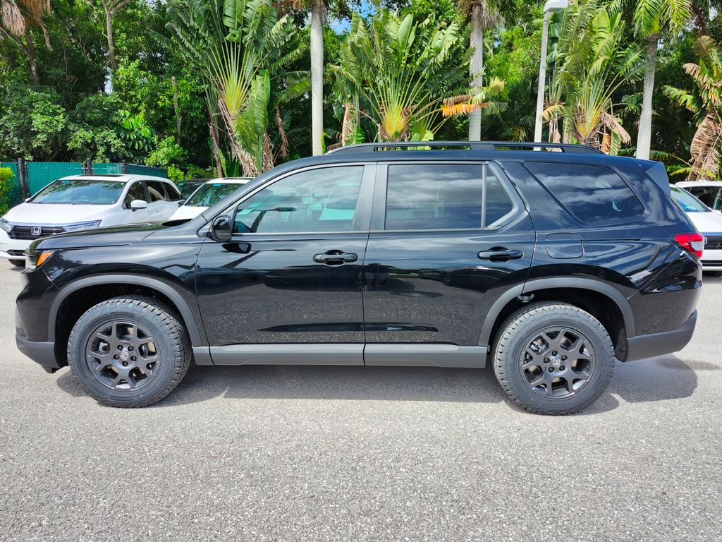 2025 Honda Pilot TrailSport photo 4