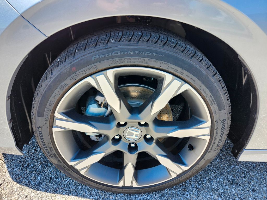 2025 Honda Civic Sport Touring - Photo 20