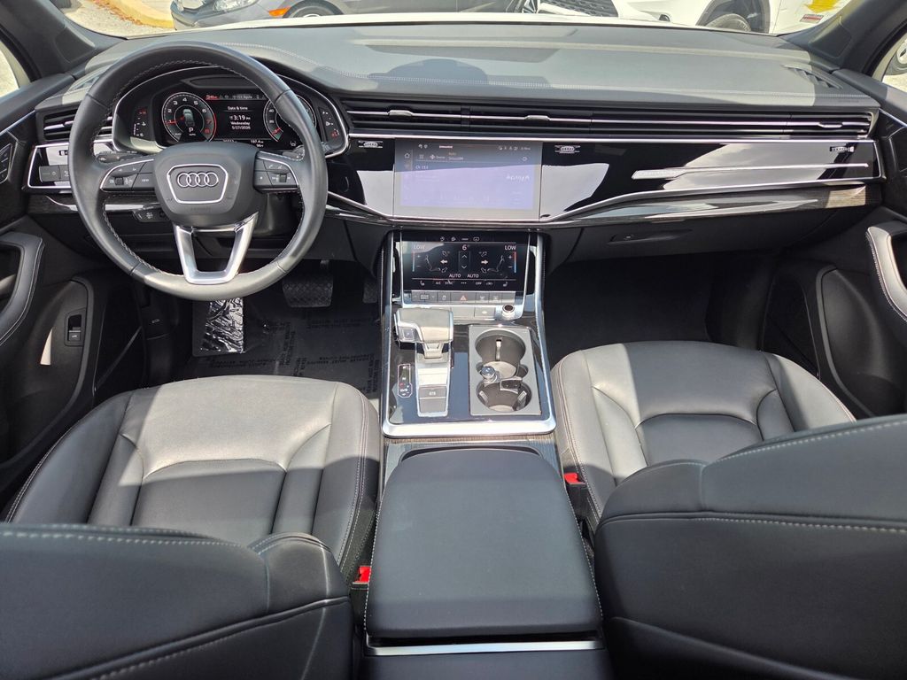 2025 Audi Q7 Premium Plus - Photo 13