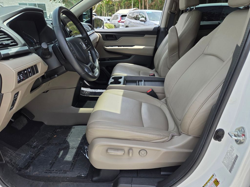 2022 Honda Odyssey EX-L - Photo 9