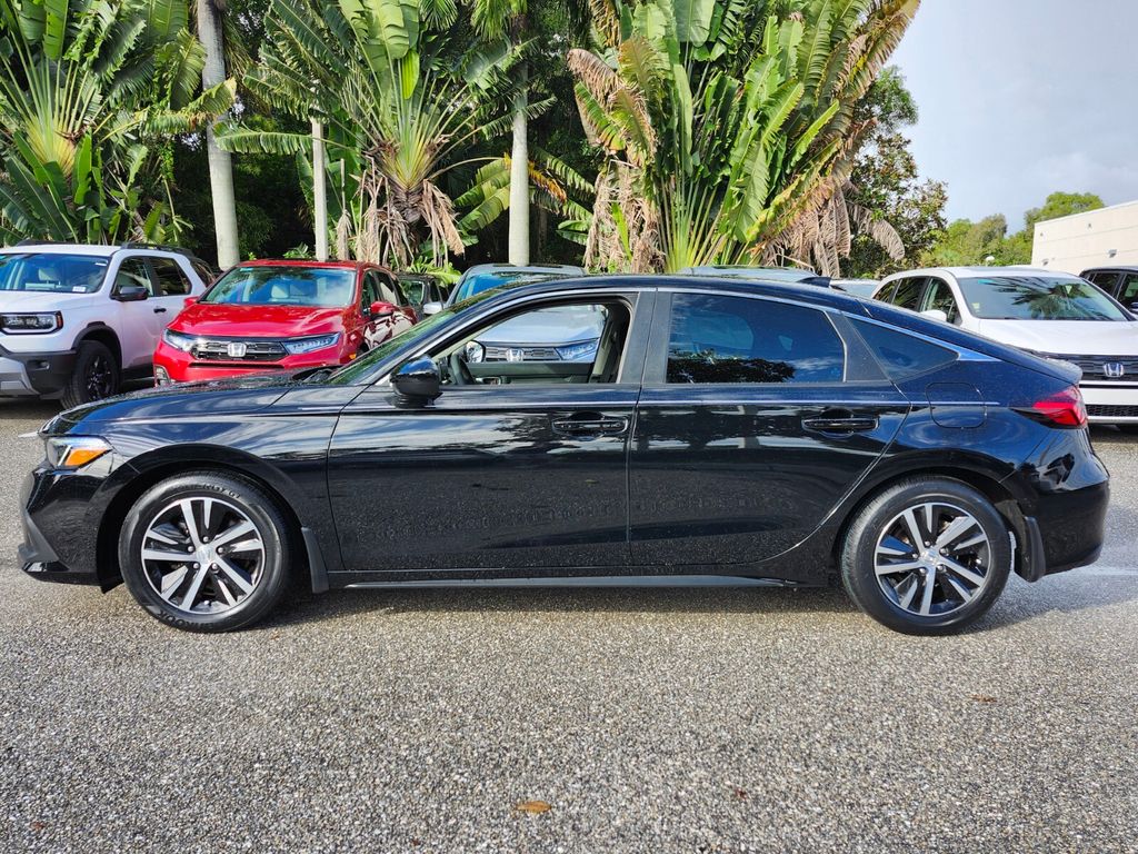 2023 Honda Civic LX Hatchback photo 4
