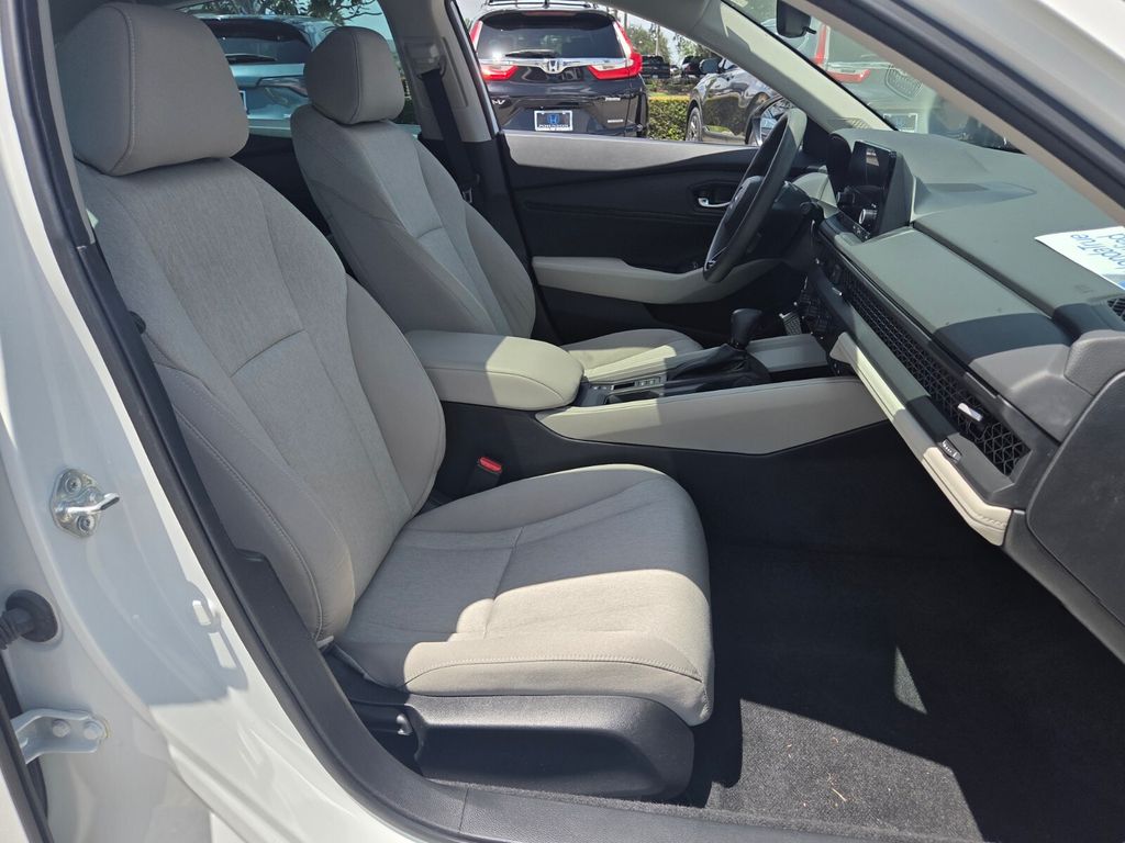 2024 Honda Accord EX - Photo 18