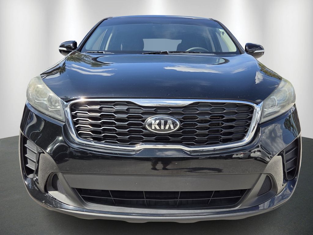 Used 2019 Kia Sorento L with VIN 5XYPG4A35KG585438 for sale in Stuart, FL