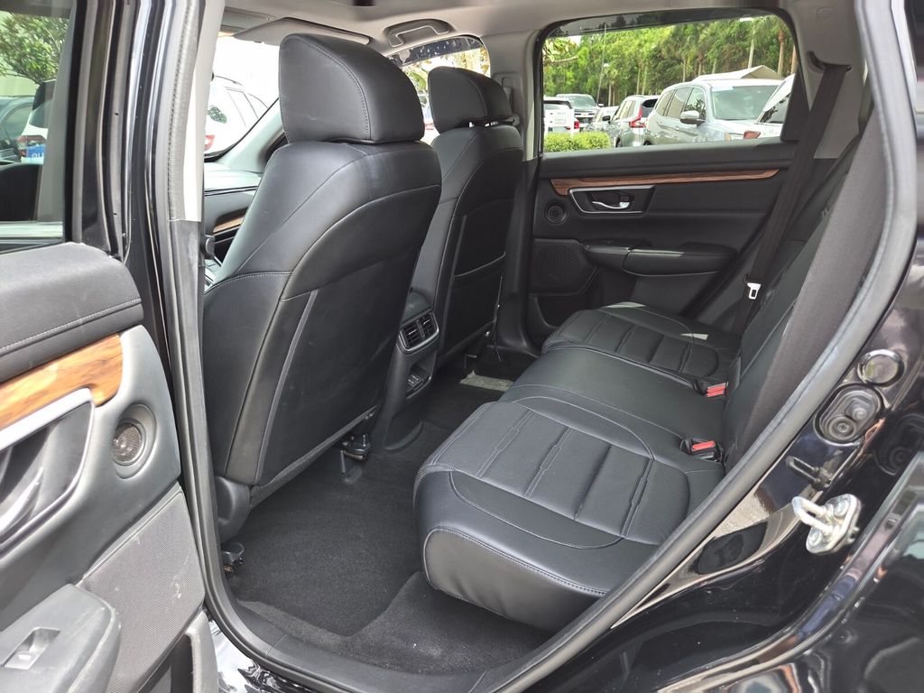 2017 Honda CR-V Touring - Photo 11