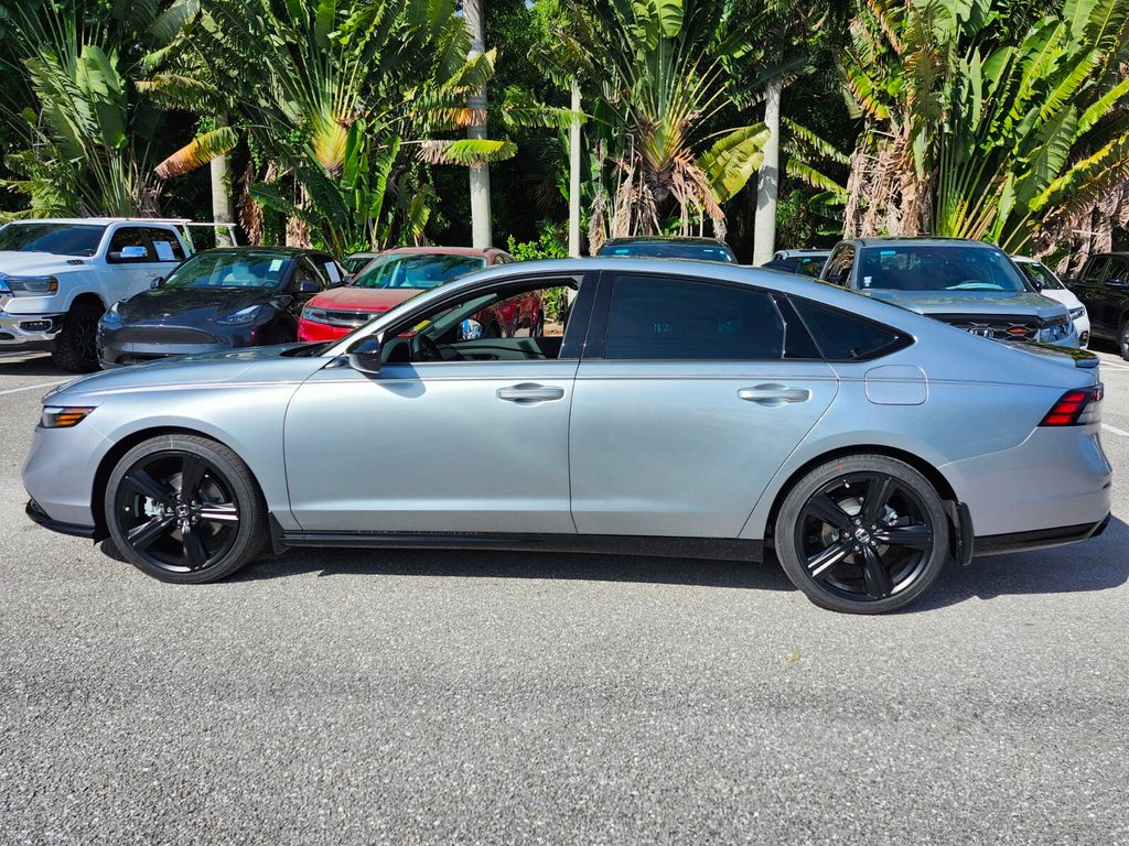 2025 Honda Accord Hybrid Sport-L photo 4