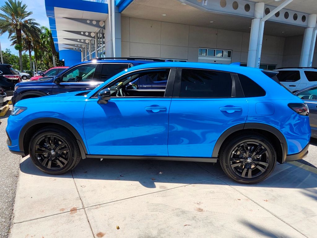 2026 Honda HR-V Sport photo 2