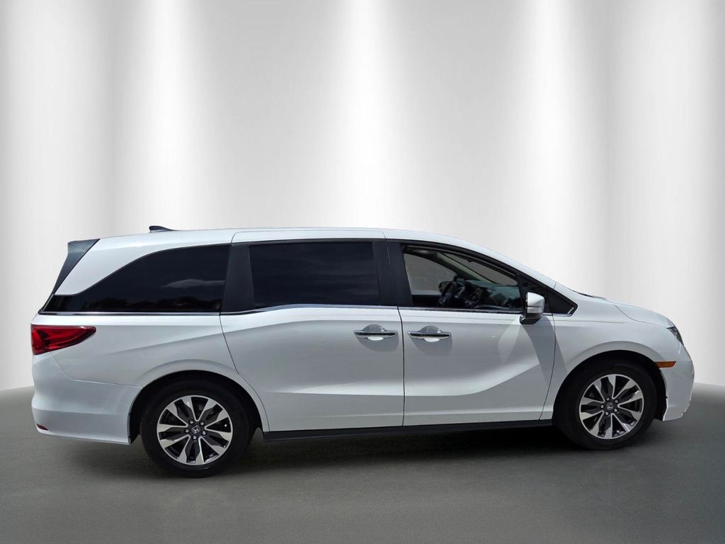 2022 Honda Odyssey EX-L - Photo 2