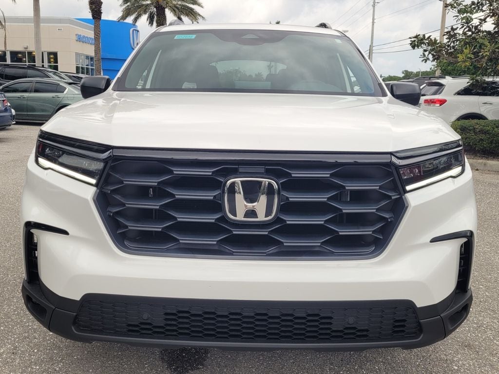New 2025 Honda Pilot Sport SUV