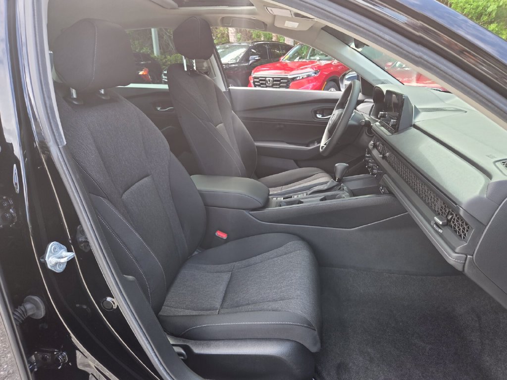 2025 Honda Accord SE - Photo 18