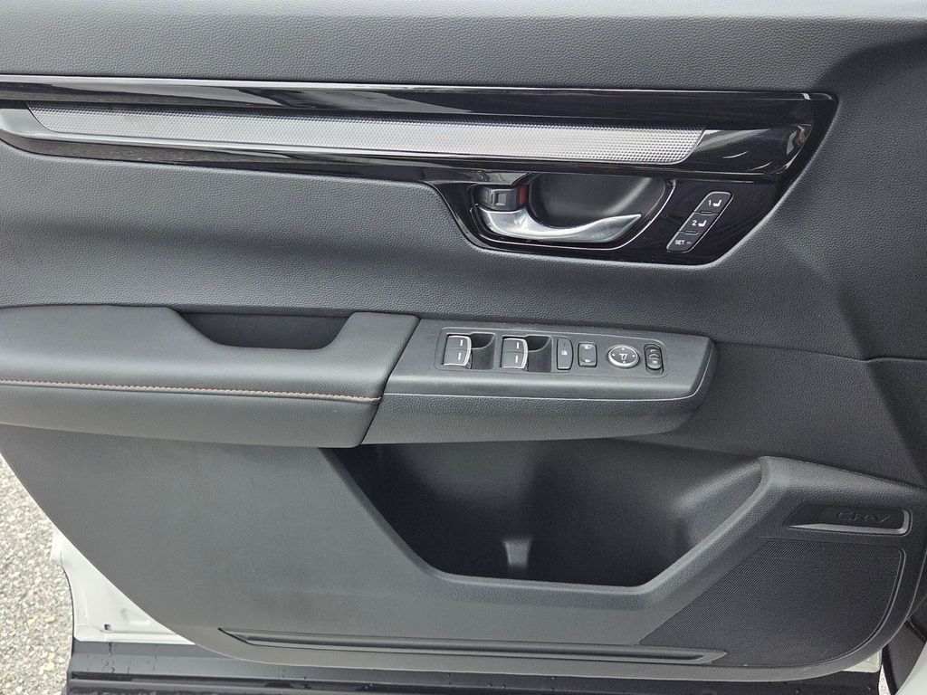 2025 Honda CR-V Sport Touring - Photo 34