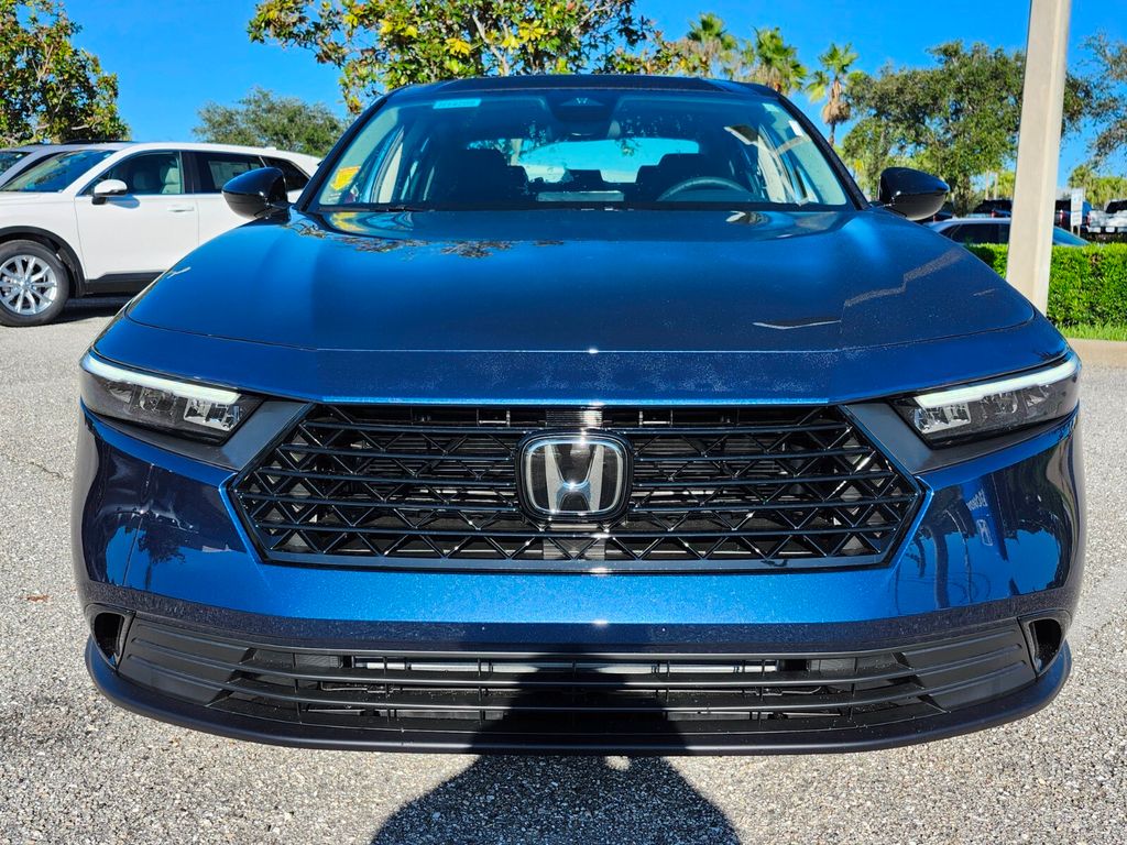2025 Honda Accord SE photo 2