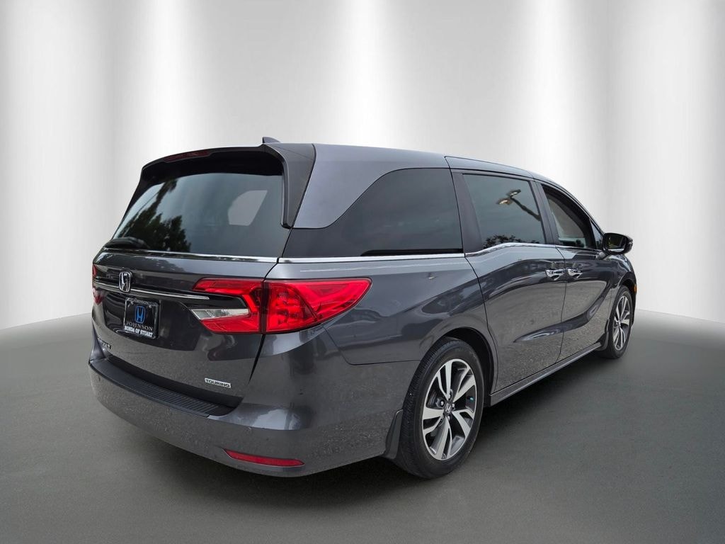 Certified 2023 Honda Odyssey Touring Van