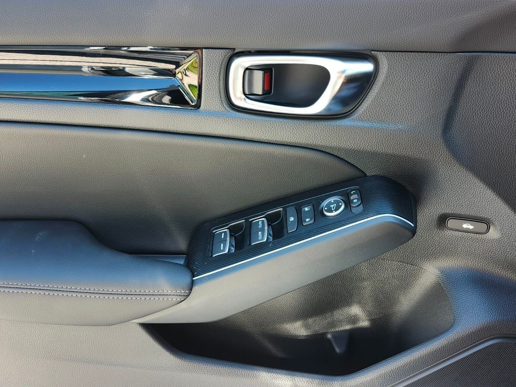 2025 Honda Civic Sport Touring - Photo 30