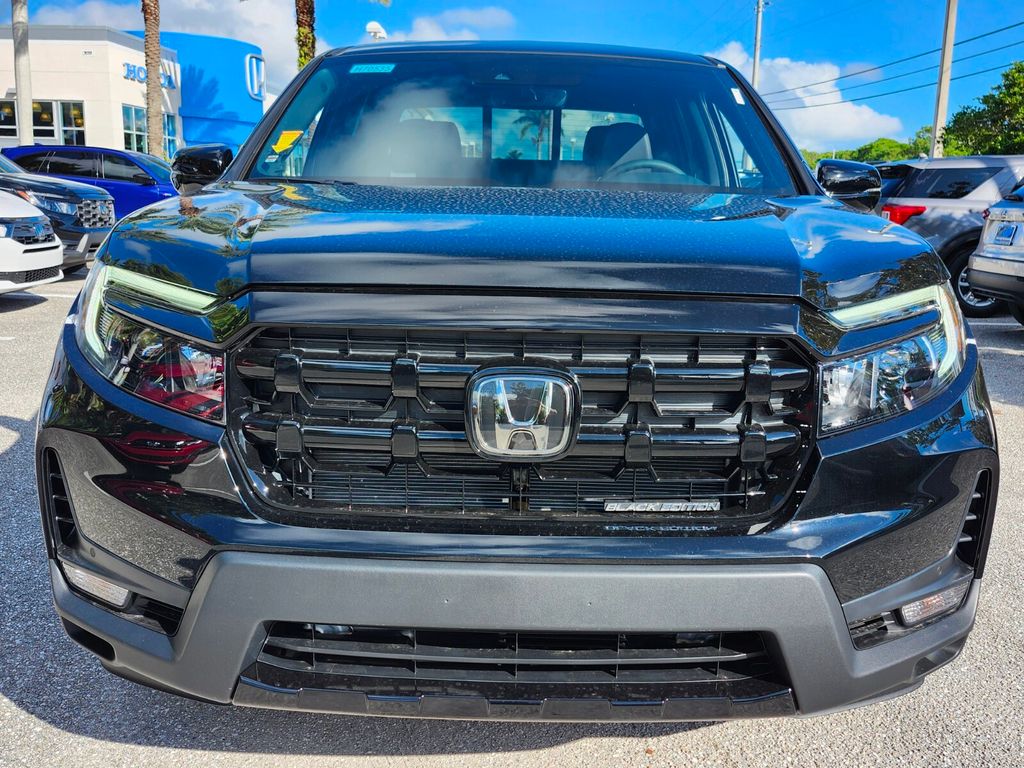 2026 Honda Ridgeline Black Edition photo 2