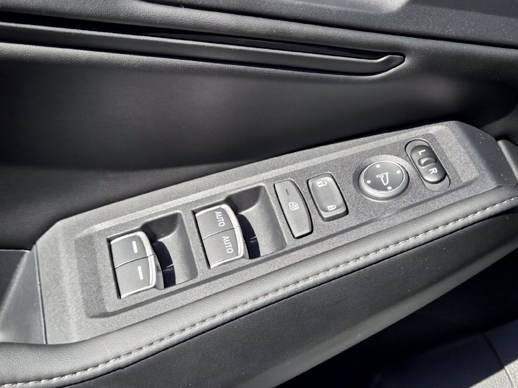 2024 Honda Accord Hybrid Sport - Photo 30