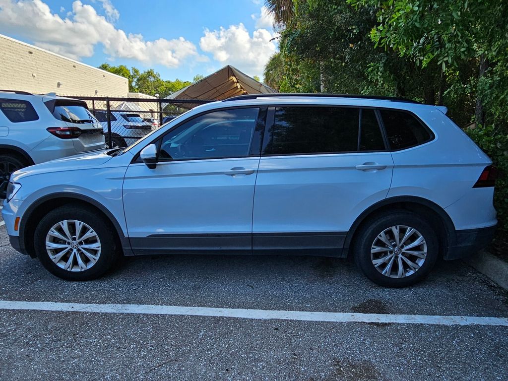 2019 Volkswagen Tiguan S photo 3