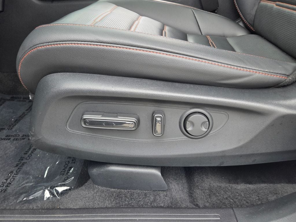 2025 Honda CR-V Sport Touring - Photo 10