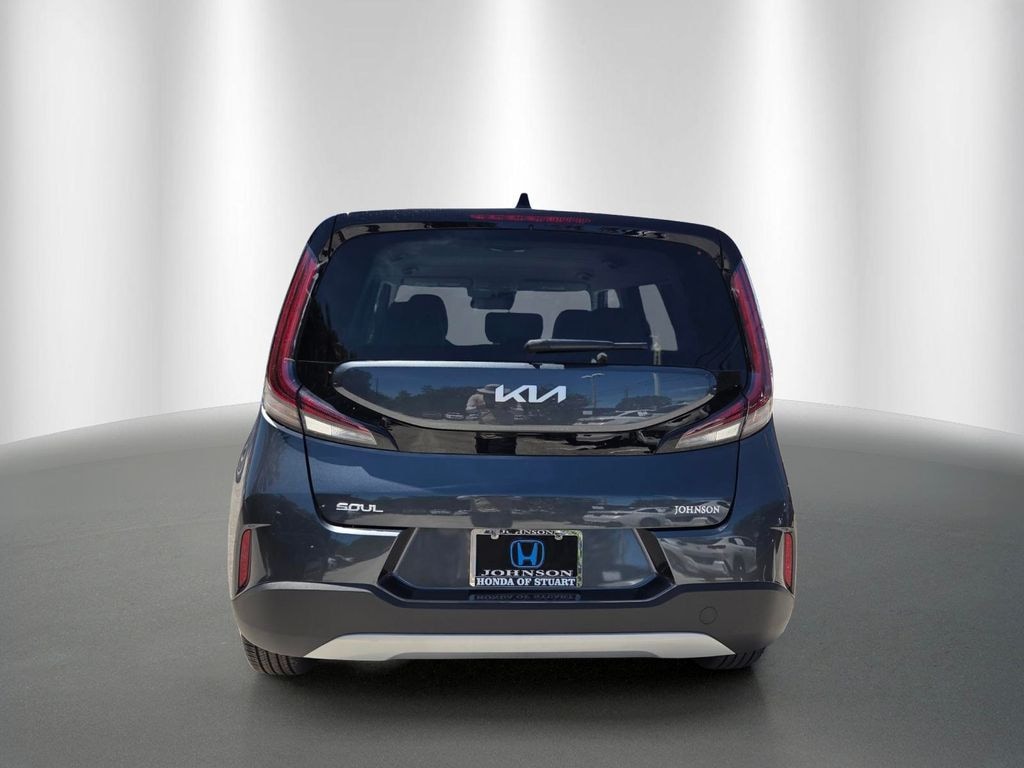 Used 2025 Kia Soul LX Hatchback