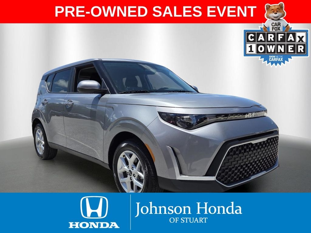 Used 2025 Kia Soul LX Hatchback