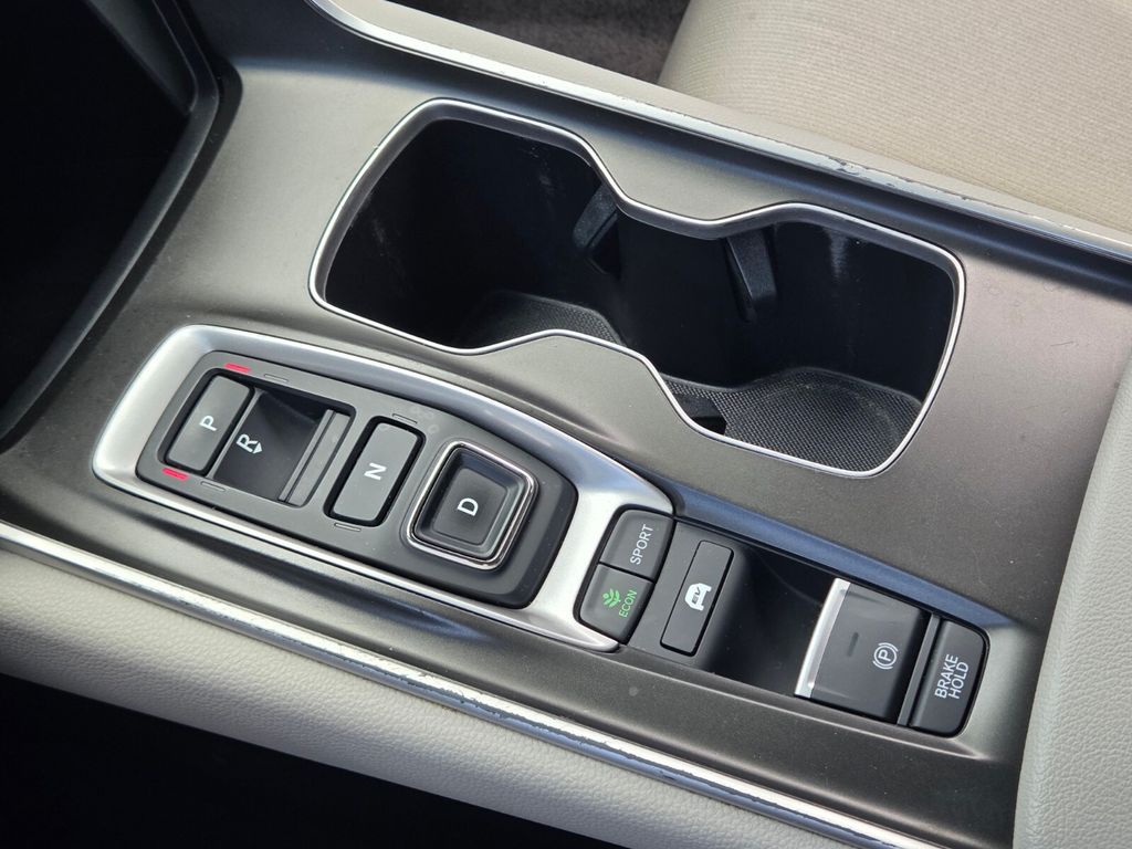 2021 Honda Accord Hybrid - Photo 28