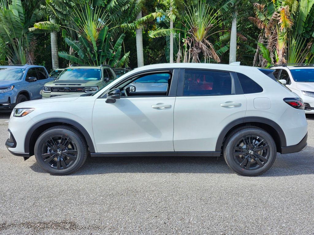 2026 Honda HR-V Sport photo 4