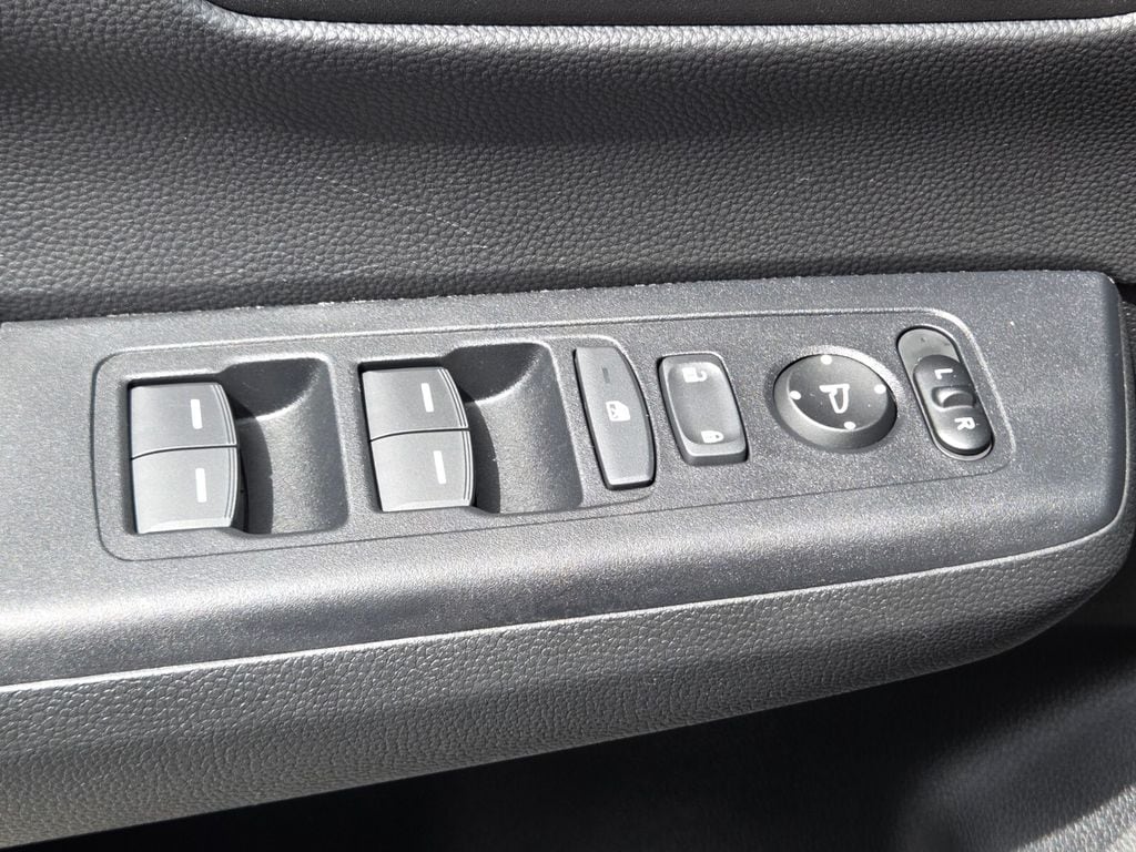 2024 Honda CR-V Sport-L - Photo 32