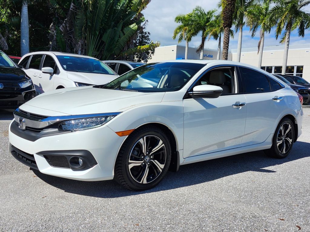2018 Honda Civic Touring photo 3