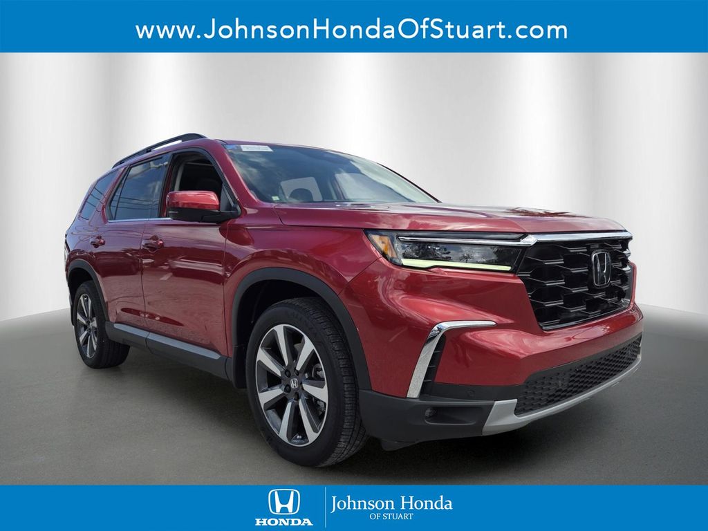 2025 Honda Pilot Touring AWD's photo