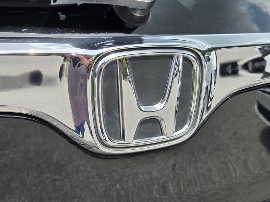 2017 Honda CR-V Touring - Photo 16