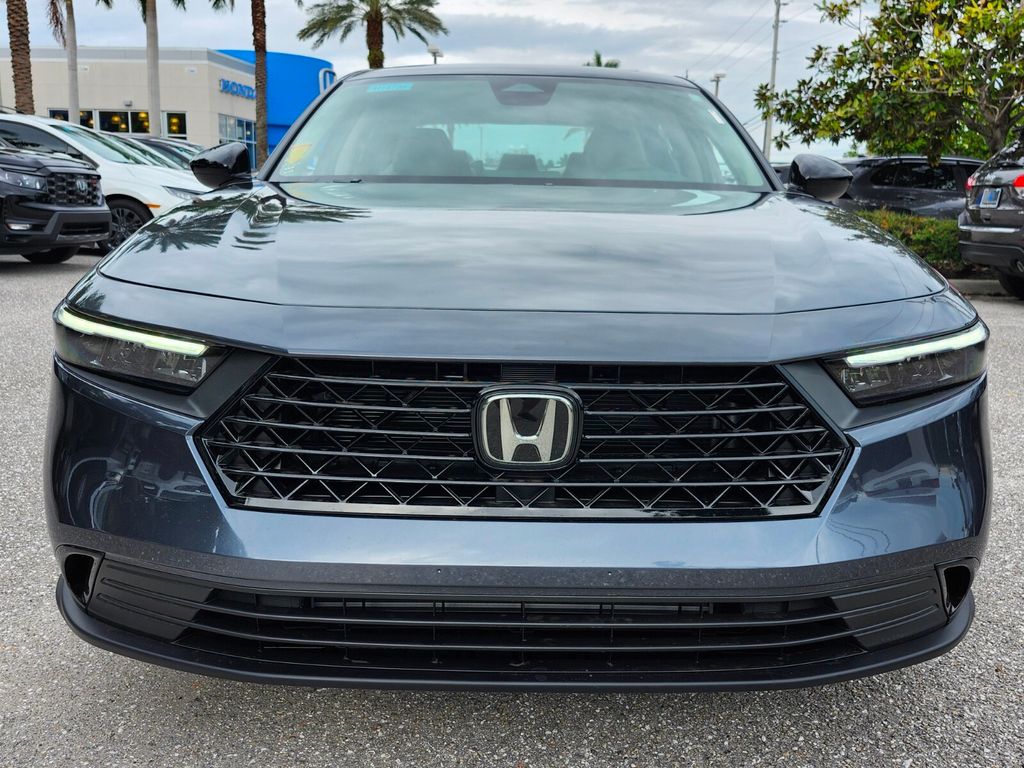 2025 Honda Accord SE photo 2