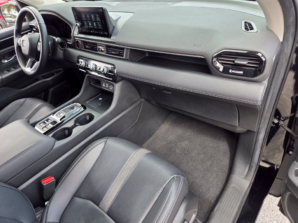 2024 Honda Pilot EX-L - Photo 16