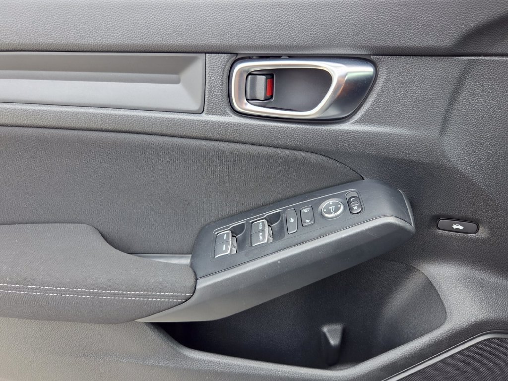 2025 Honda Civic Sport - Photo 30