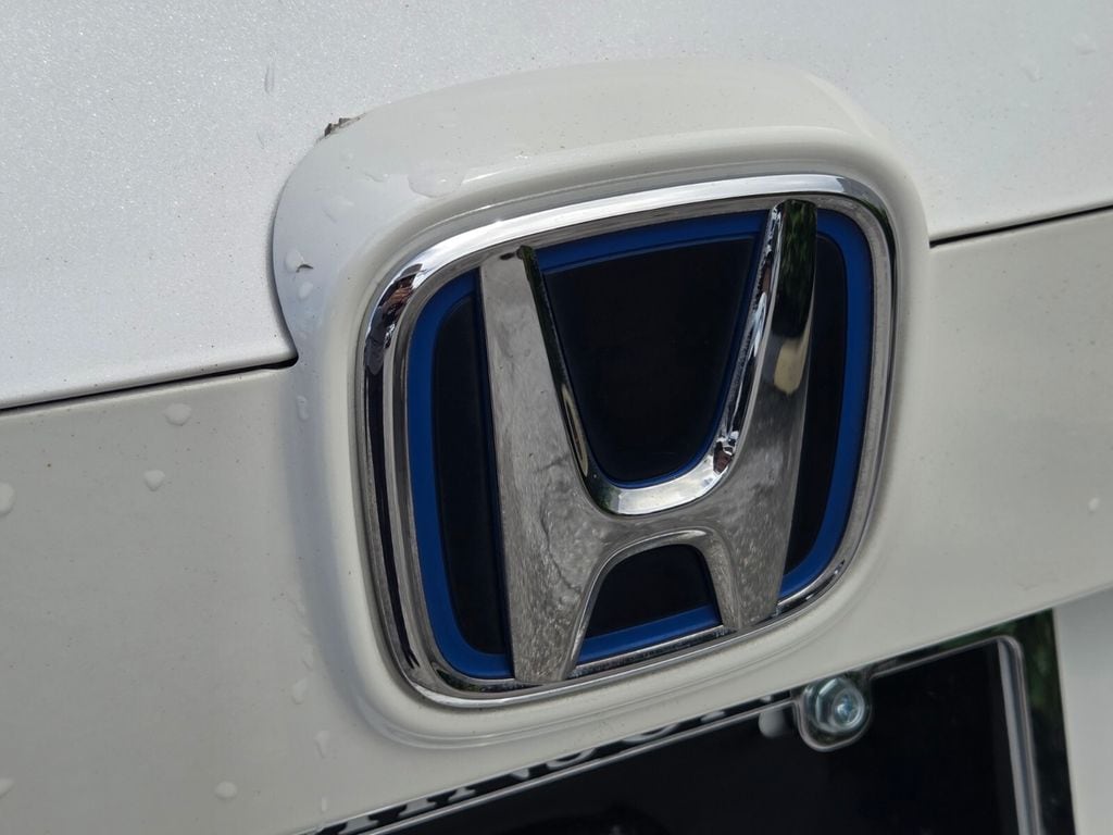 2021 Honda Accord Hybrid - Photo 15