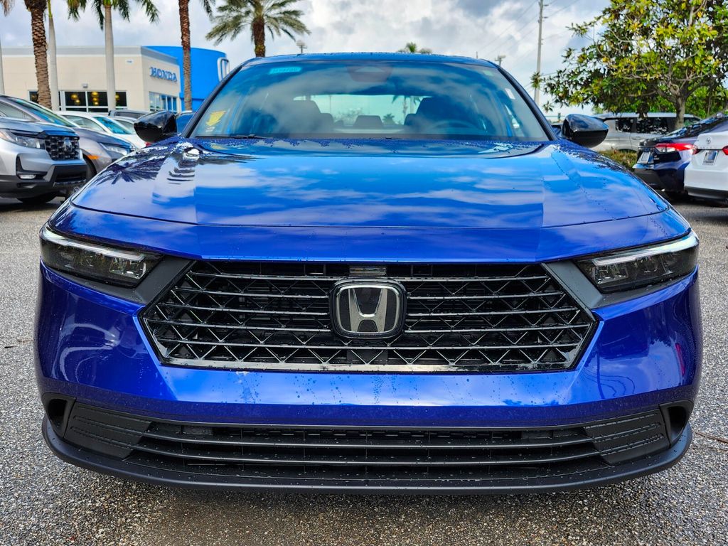 2025 Honda Accord Hybrid Sport photo 2