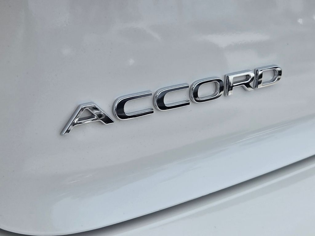 2024 Honda Accord Hybrid EX-L - Photo 15