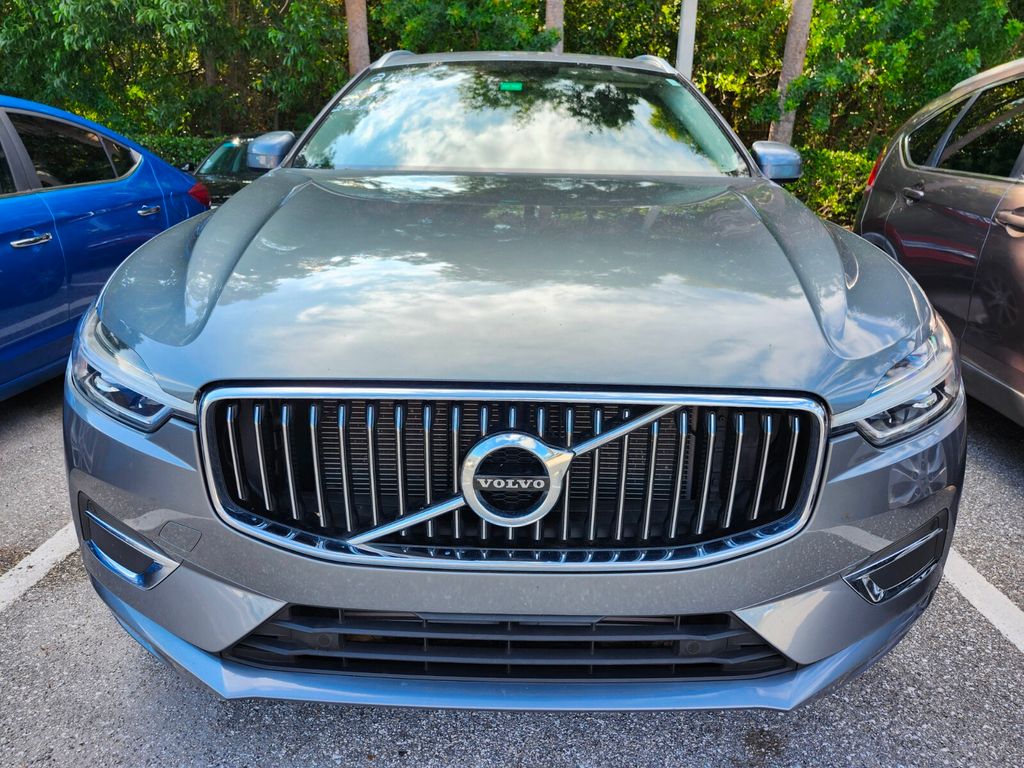 2021 Volvo XC60 T5 Inscription photo 2