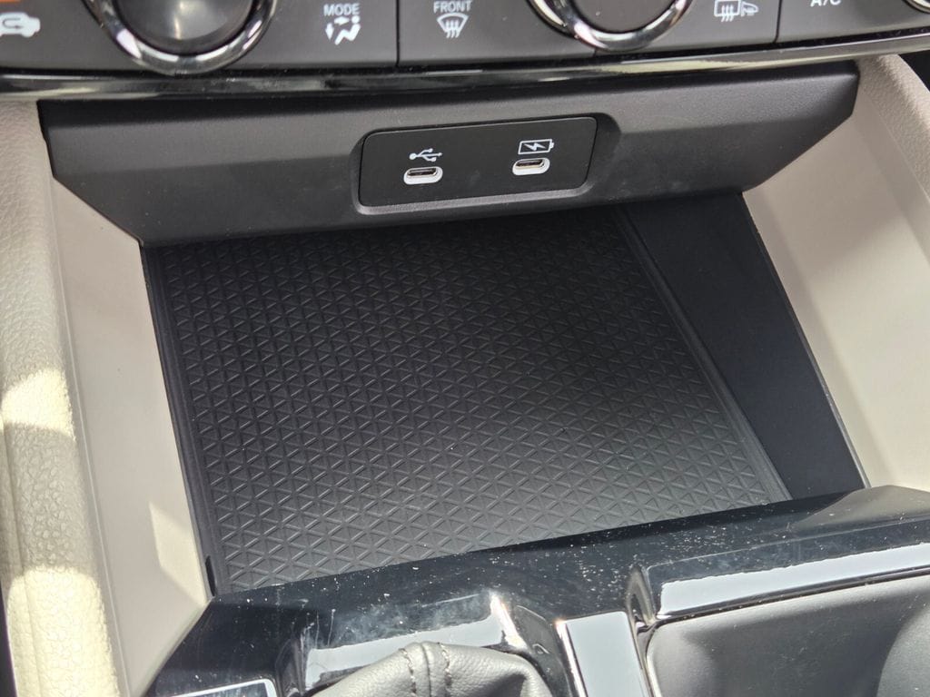 2024 Honda Accord Hybrid EX-L - Photo 28