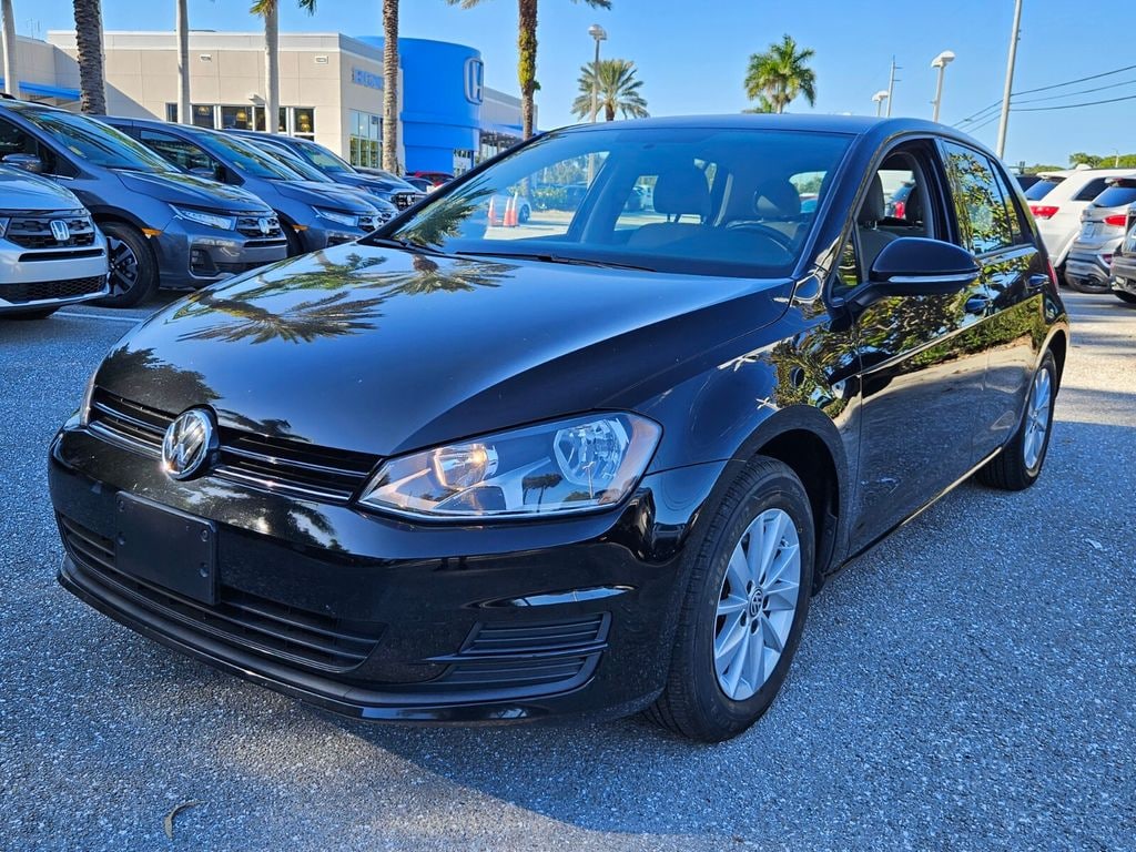 Used 2016 Volkswagen Golf TSI S 4-Door Hatchback