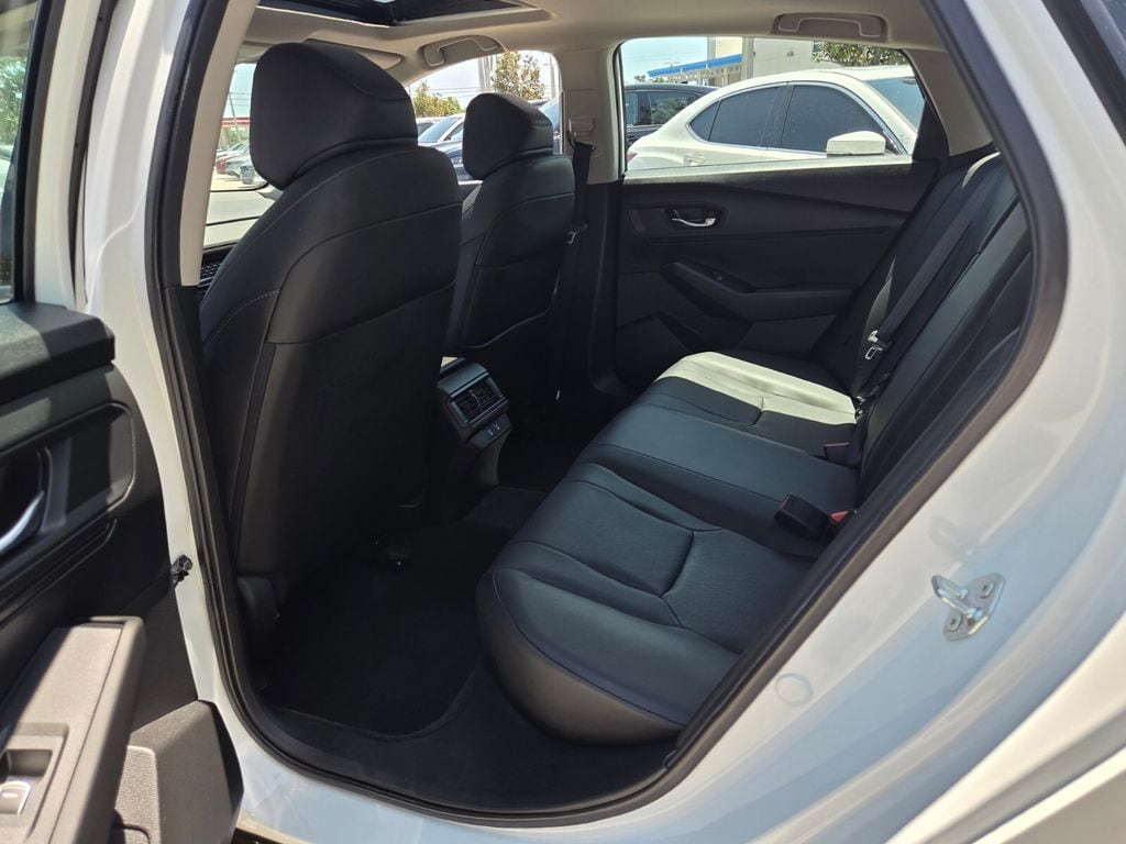 2024 Honda Accord Hybrid EX-L - Photo 11