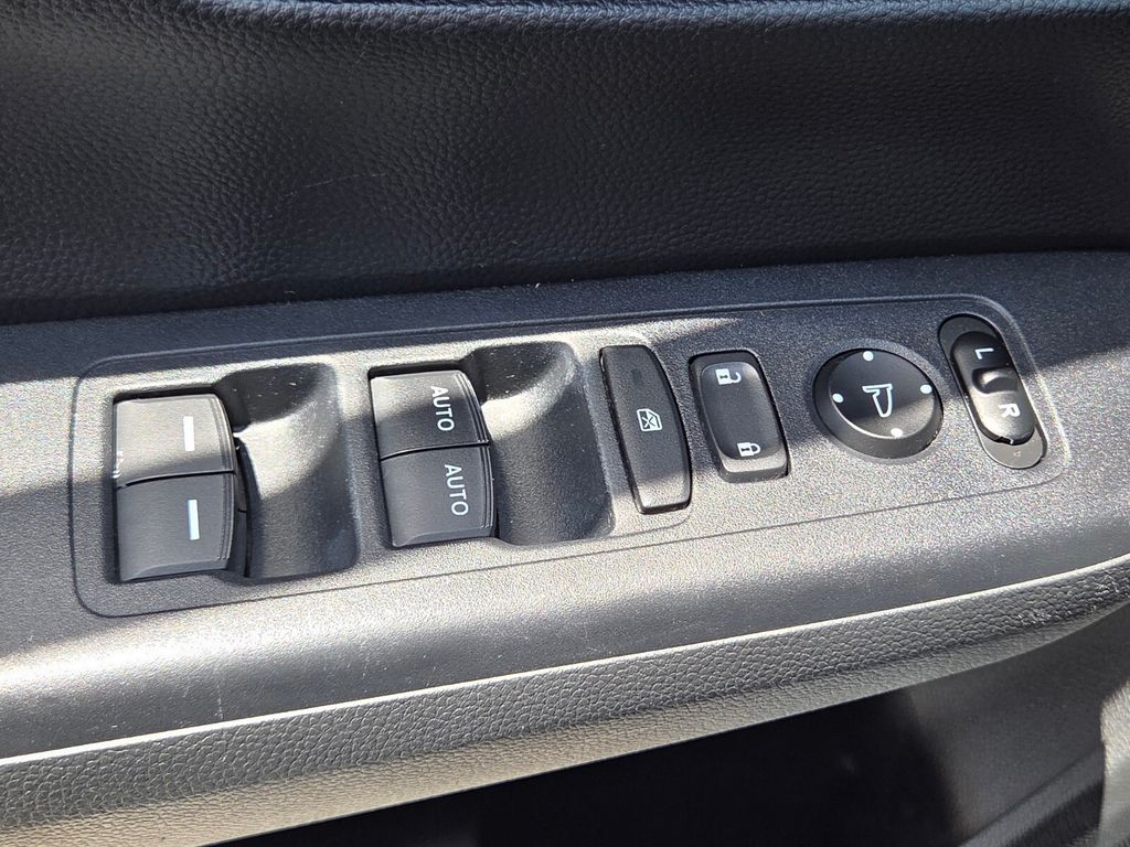 2023 Honda CR-V Sport - Photo 31