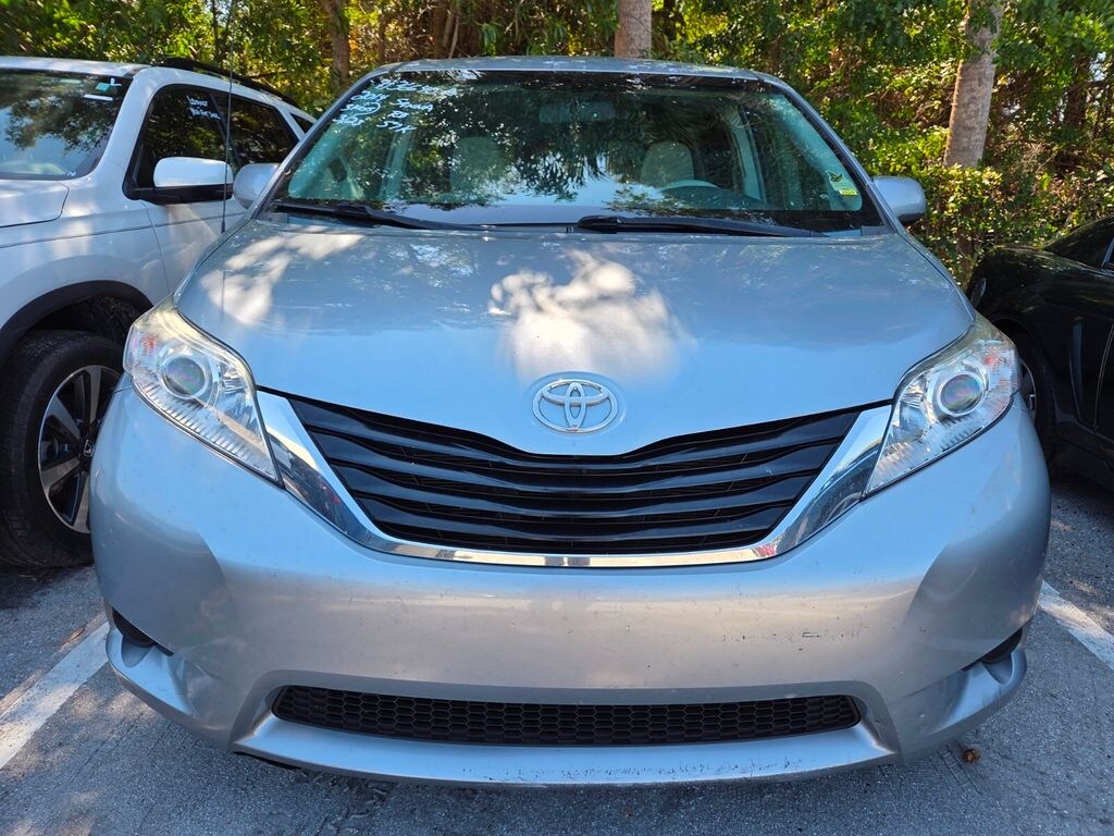 Used 2014 Toyota Sienna LE Van