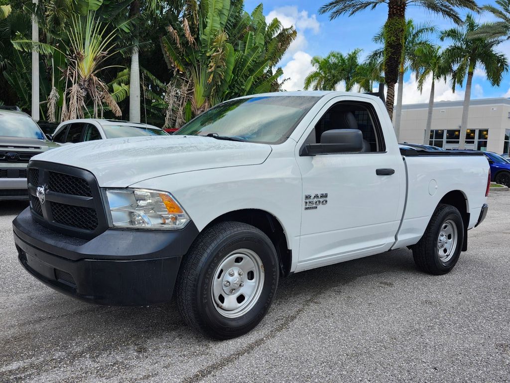 2019 Ram 1500 Classic Tradesman photo 3