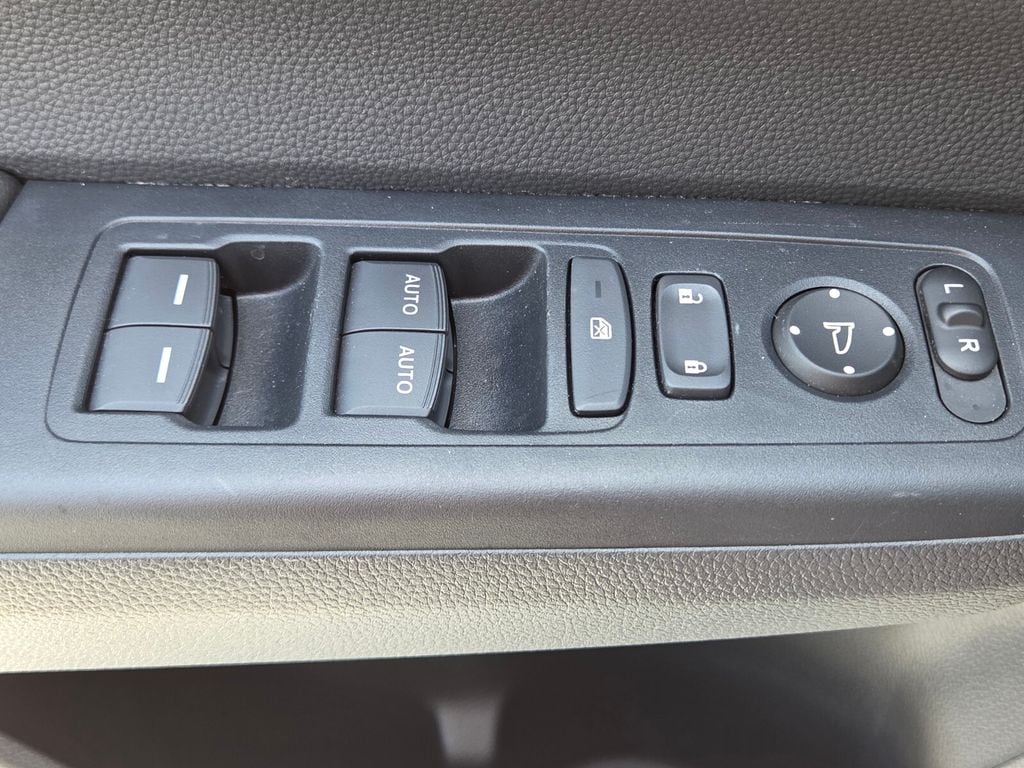 2024 Honda CR-V EX - Photo 30