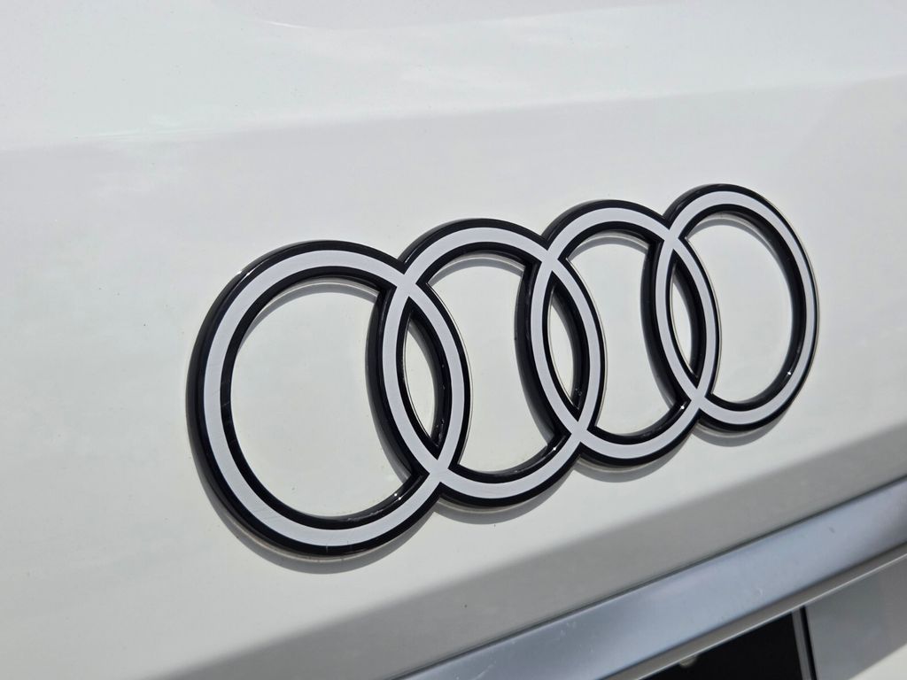 2025 Audi Q7 Premium Plus - Photo 15