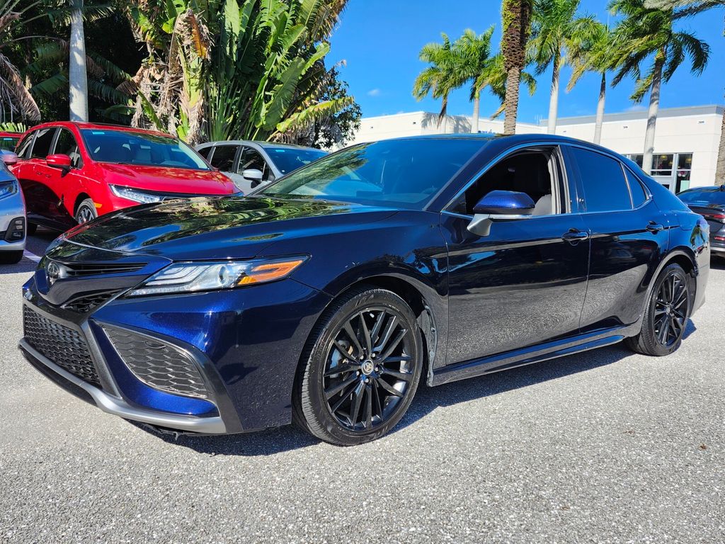 2021 Toyota Camry XSE photo 3