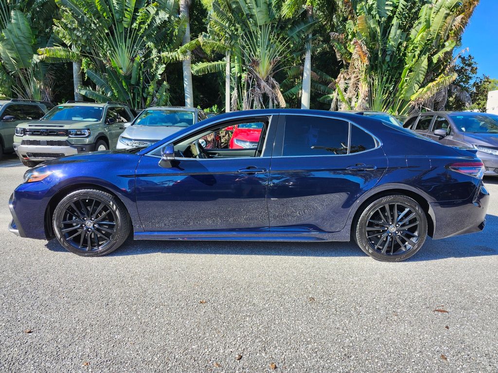 2021 Toyota Camry XSE photo 4