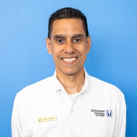Staff member Albert Saavedra from 967249333dea