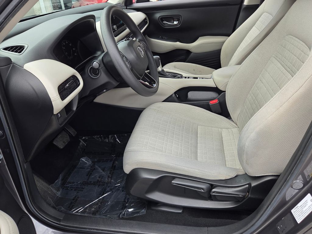 2023 Honda HR-V LX - Photo 9