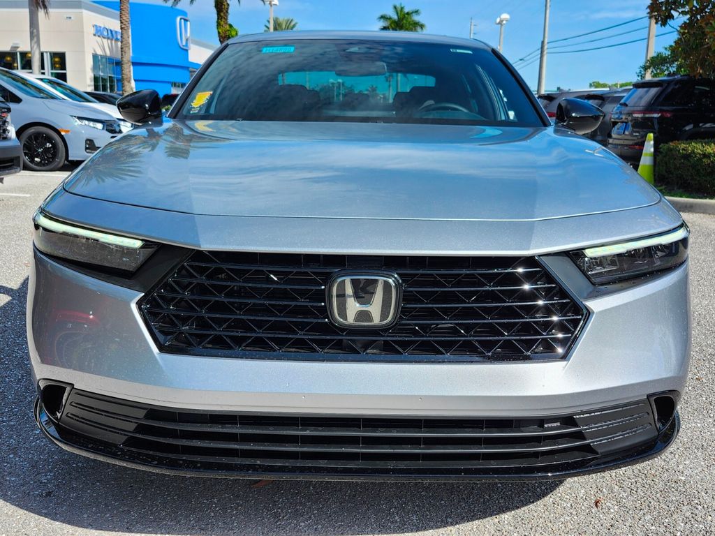 2025 Honda Accord Hybrid Sport-L photo 2