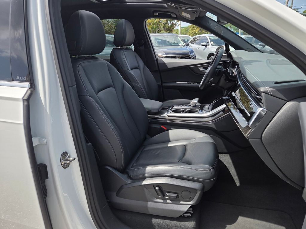 2025 Audi Q7 Premium Plus - Photo 19